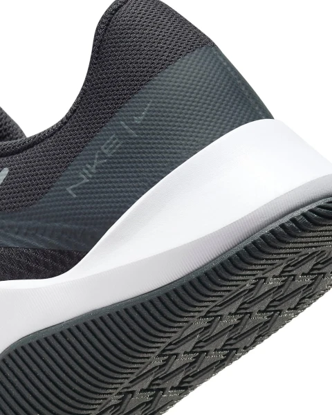 Кроссовки для тренировок Nike MC TRAINER 2 черно-темно-серые DM0823-011
