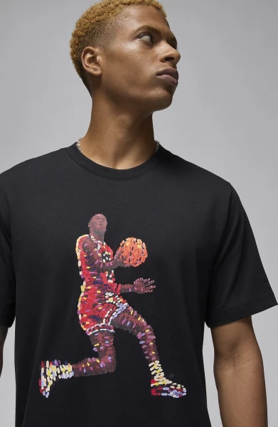 Футболка Nike M J FLT ESS GFX SS CREW черная FN6000-010