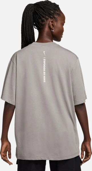 Футболка жіноча Nike W NSW TEE BF GLS сіра FZ4634-029