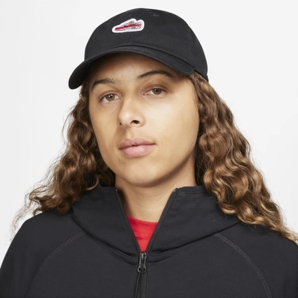 Кепка Nike U NK CLUB CAP U CB ARMX PTCH L чорна FN4402-010