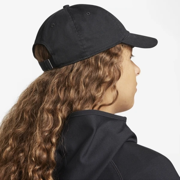 Кепка Nike U NK CLUB CAP U CB ARMX PTCH L чорна FN4402-010