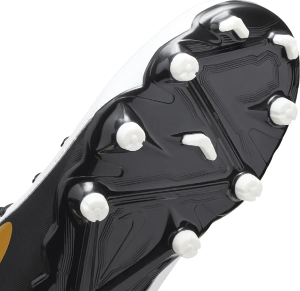 Бутси дитячі Nike JR PHANTOM LUNA II ACADEMY FG/MG біло-чорні FJ2603-100
