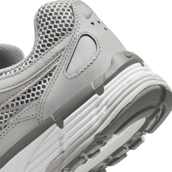 Кросівки Nike P-6000 PREMIUM сірі FN6837-012