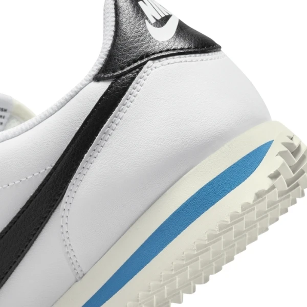 Кроссовки женские Nike W NIKE CORTEZ бело-черные DN1791-100