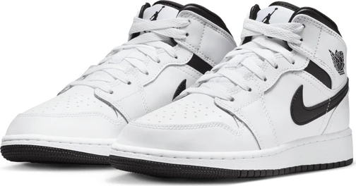Кросівки підліткові Nike AIR JORDAN 1 MID (GS) білі DQ8423-132