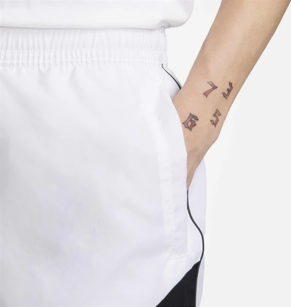 Шорти Nike M NSW SW AIR SHORT WV біло-чорні HF5525-100