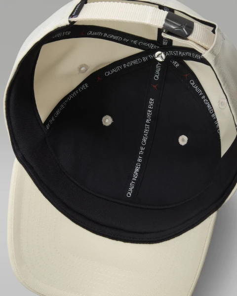 Кепка Nike JORDAN J RISE CAP S CB MTL JM бежевая FD5186-203