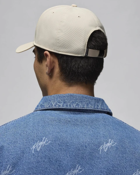 Кепка Nike JORDAN J RISE CAP S CB MTL JM бежевая FD5186-203