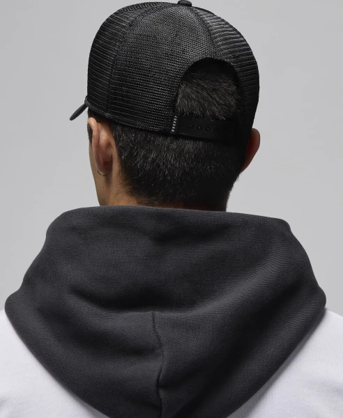Кепка Nike JORDAN U RISE CAP CB TRKR JM PTCH чорна FZ0774-010
