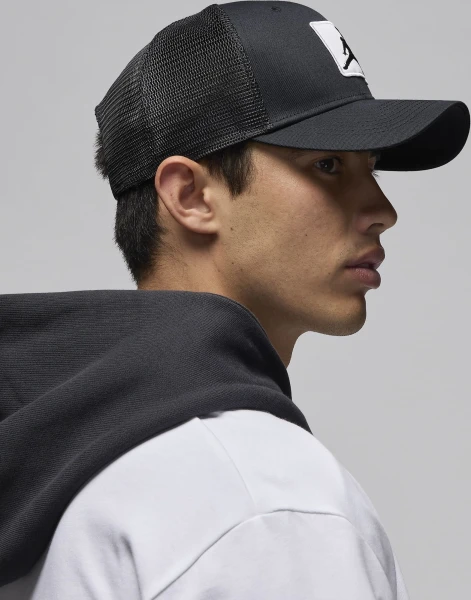 Кепка Nike JORDAN U RISE CAP CB TRKR JM PTCH чорна FZ0774-010