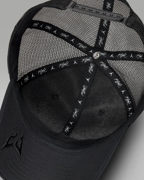 Кепка Nike U J TRUCKER CAP S CB черная FV5303-010