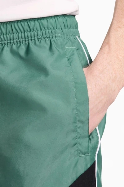 Шорти Nike M NSW SW AIR SHORT WV зелено-чорні HF5525-361