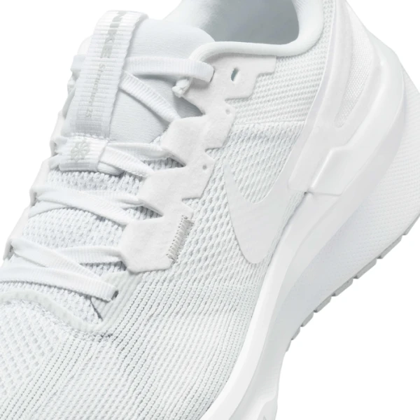 Кроссовки беговые Nike AIR ZOOM STRUCTURE 25 белые DJ7883-105