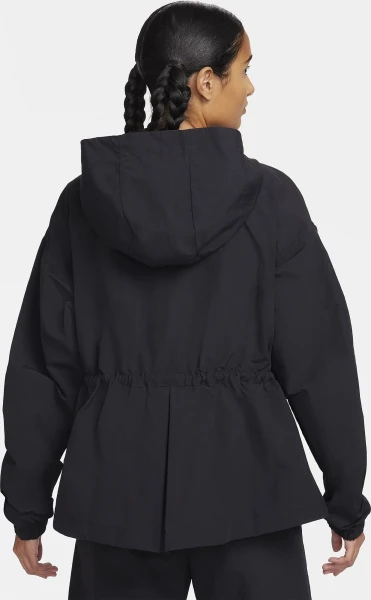 Куртка женская Nike W TREND WVN JKT черная FN3669-010