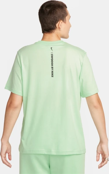 Футболка женская Nike W TEE BF GLS светло-зеленая FZ4634-376