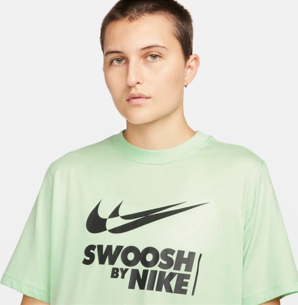 Футболка женская Nike W TEE BF GLS светло-зеленая FZ4634-376