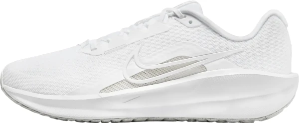 Кроссовки беговые Nike DOWNSHIFTER 13 белые FD6454-100