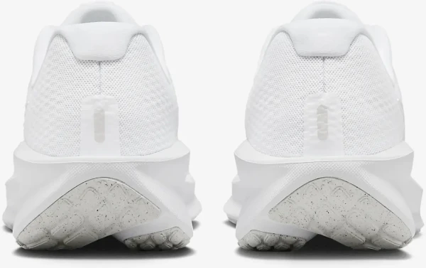 Кроссовки беговые Nike DOWNSHIFTER 13 белые FD6454-100