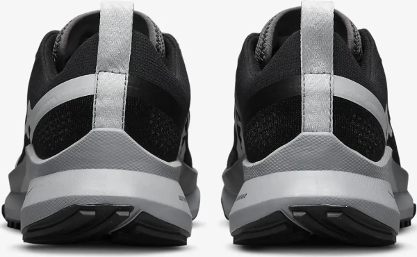 Кроссовки для трейлраннинга женские Nike REACT PEGASUS TRAIL 4 черно-серые DJ6159-001