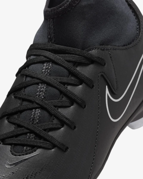Бутсы детские Nike JR PHANTOM LUNA II CLUB FG/MG черные FJ2601-001