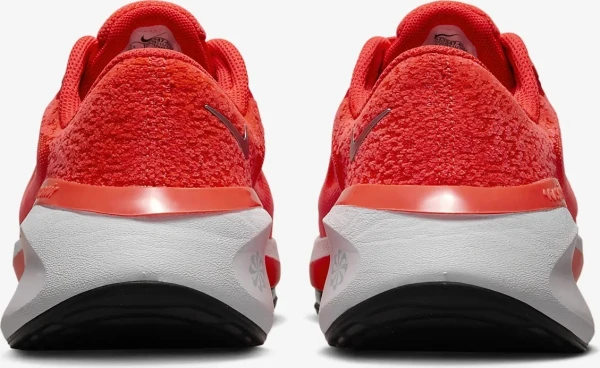 Кросівки для тренувань жіночі Nike W VERSAIR червоні DZ3547-600