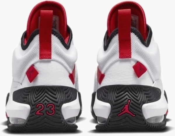 Кросівки баскетбольні Nike JORDAN STAY LOYAL 2 біло-червоно-чорні DQ8401-106