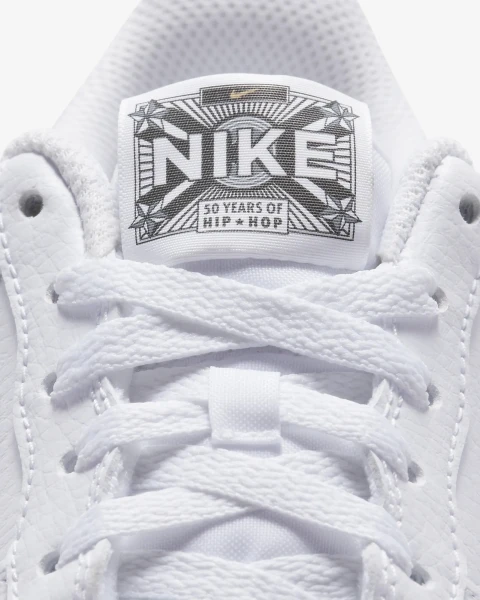 Кроссовки подростковые Nike AIR FORCE 1 LV8 3 (GS) бело-серые DX1657-100