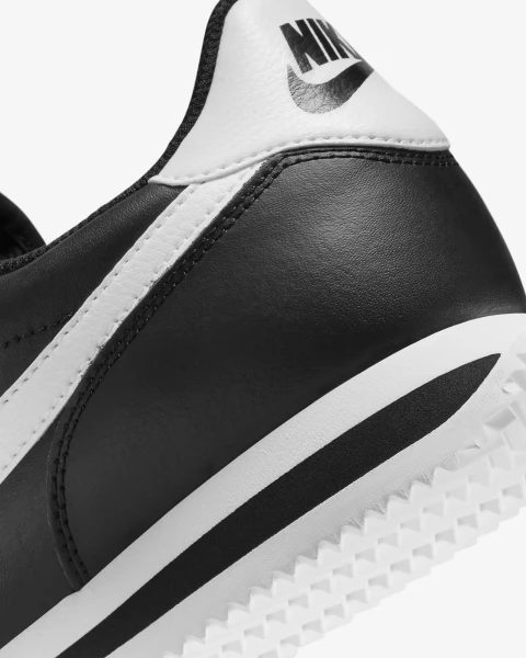 Кросівки Nike CORTEZ чорні DM4044-001