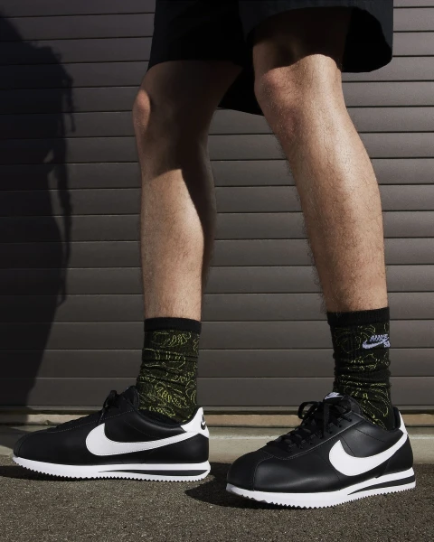 Кросівки Nike CORTEZ чорні DM4044-001