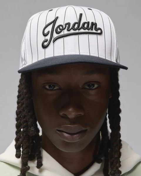 Кепка Nike JORDAN UPRO CAP S FB FLT MVP бело-черная FV5299-100
