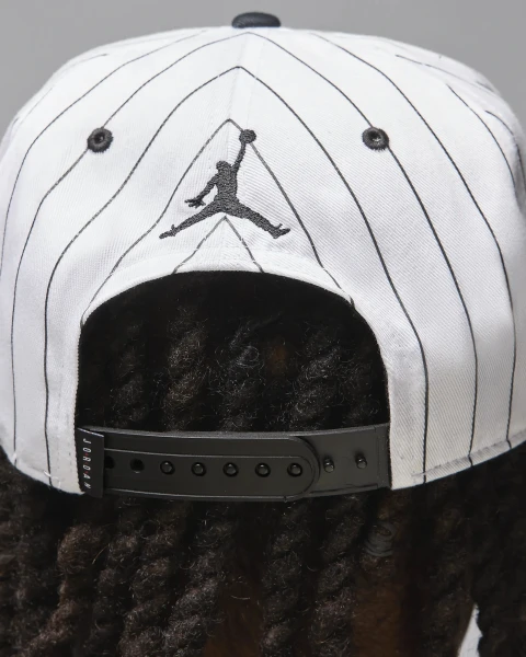 Кепка Nike JORDAN UPRO CAP S FB FLT MVP бело-черная FV5299-100