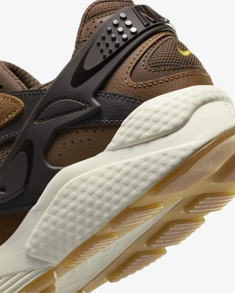 Кросівки Nike AIR HUARACHE RUNNER коричневі DZ3306-201
