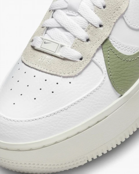 Кроссовки женские Nike AIR FORCE 1 PLT.AF.ORM бело-оливково-лимонные FJ4739-100