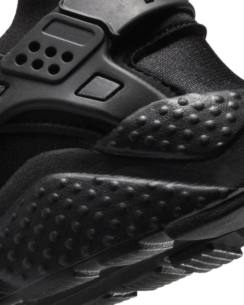 Кроссовки подростковые Nike HUARACHE RUN (GS) черные 654275-016