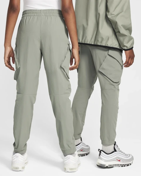 Спортивные штаны подростковые Nike K NSW CITY UTILITY CARGO PANT серые FZ4904-053