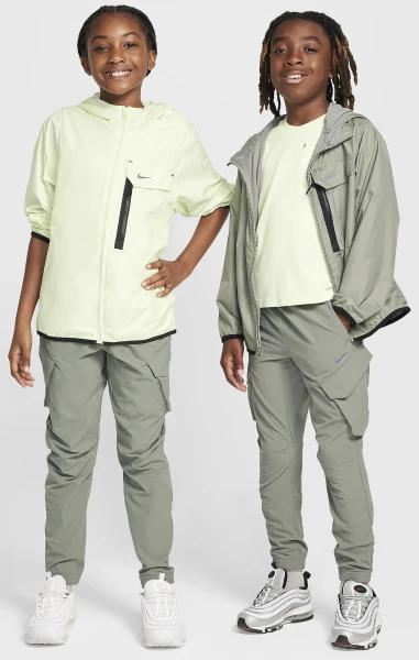 Спортивные штаны подростковые Nike K NSW CITY UTILITY CARGO PANT серые FZ4904-053