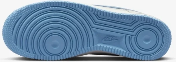 Кросівки жіночі Nike AIR FORCE 1 LXX біло-блакитні DX1193-100