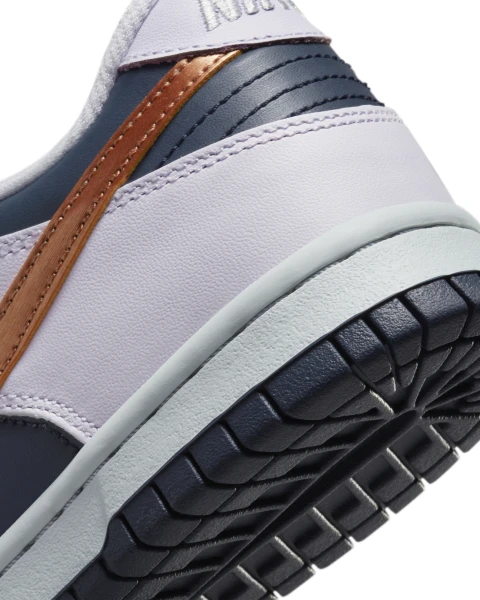 Кроссовки подростковые Nike DUNK LOW SE (GS) темно-сине-фиолетово-золотые DX1663-400