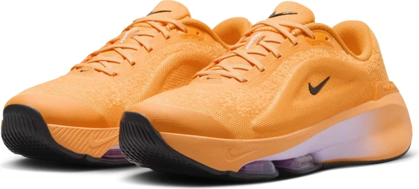 Кросівки для тренувань жіночі Nike W VERSAIR оранжеві DZ3547-705