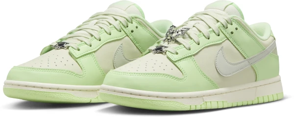 Кроссовки женские Nike DUNK LOW NEXT NATURE SE салатовые FN6344-001