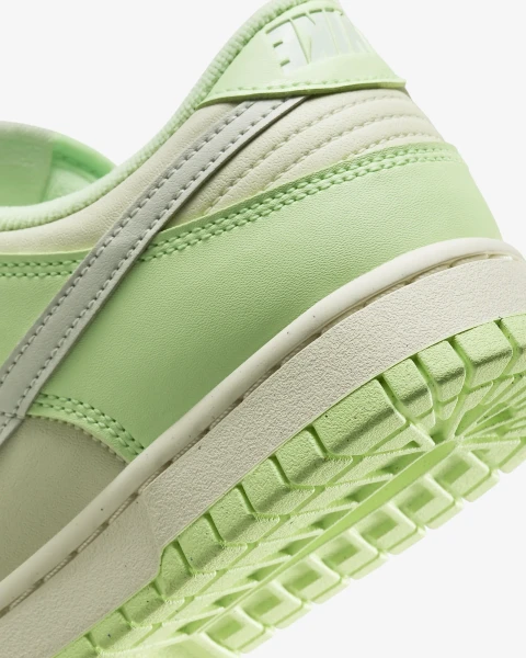 Кроссовки женские Nike DUNK LOW NEXT NATURE SE салатовые FN6344-001