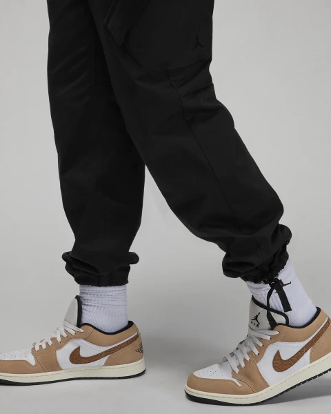 Спортивні штани Nike JORDAN M ESS STMT CHICAGO PANT чорні FB7305-010