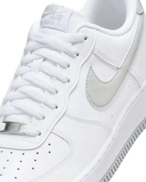 Кросівки Nike AIR FORCE 1 07 біло-сірі FJ4146-100