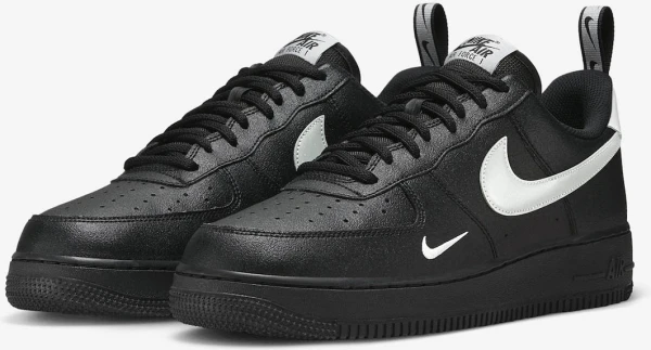 Кроссовки Nike AIR FORCE 1 07 LV8 UT черно-серебряные DX8967-001