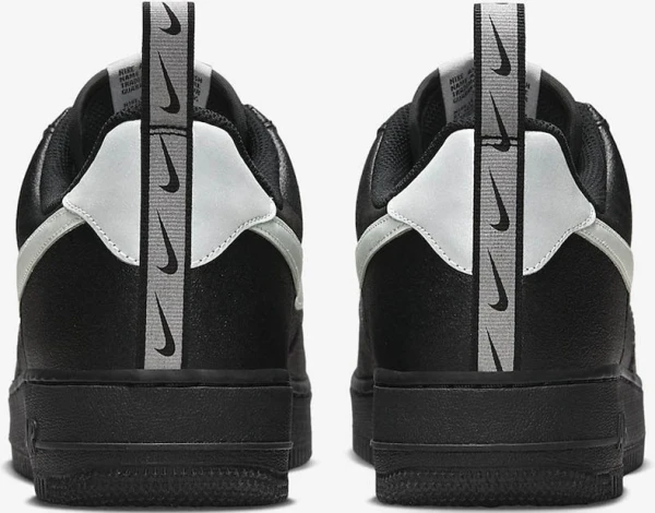 Кроссовки Nike AIR FORCE 1 07 LV8 UT черно-серебряные DX8967-001