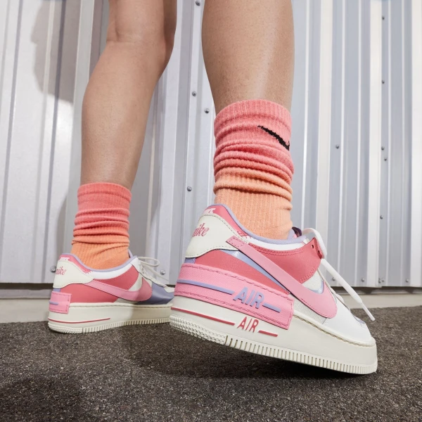 Кросівки жіночі Nike W AIR FORCE 1 SHADOW бежево-рожево-фіолетові DV7449-101