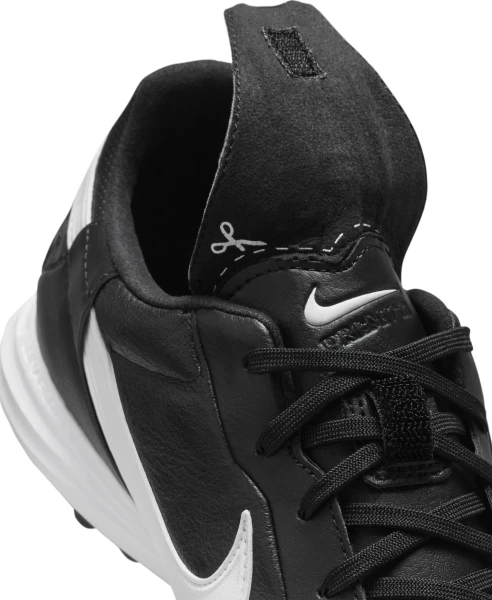 Сороконіжки (шиповки) Nike PREMIER III TF чорно-білі HM0283-001