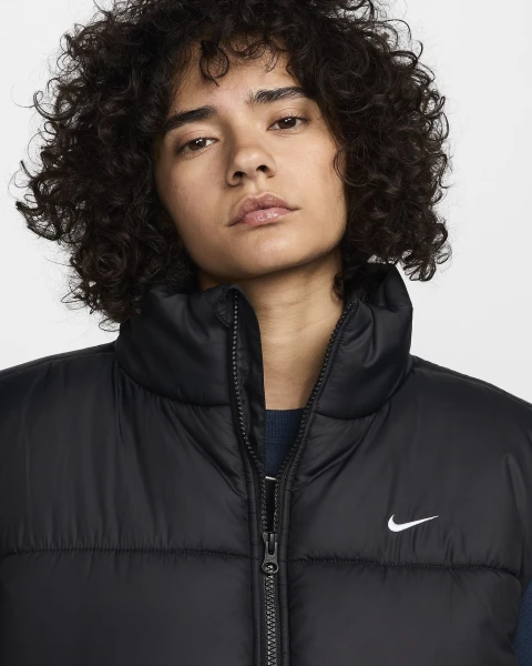 Жилетка жіноча Nike W NSW TF SYNFL NK CLSC VEST чорна FZ5922-010