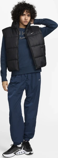 Жилетка жіноча Nike W NSW TF SYNFL NK CLSC VEST чорна FZ5922-010
