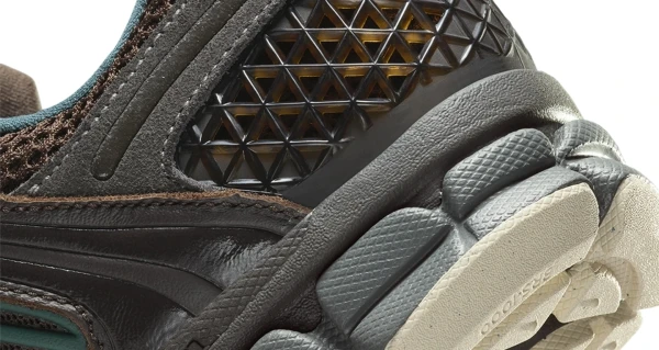 Кросівки Nike ZOOM VOMERO 5 PRM темно-коричнево-темно-зелені FQ8174-237